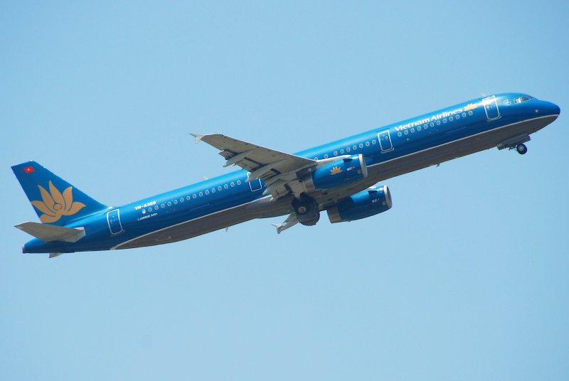 Airbus a360 самолет
