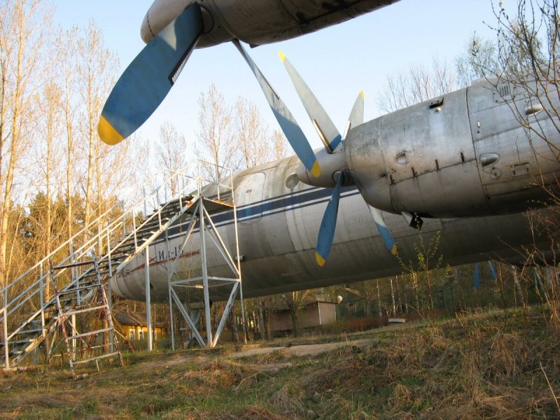 Ил-18 Сергиев Посад