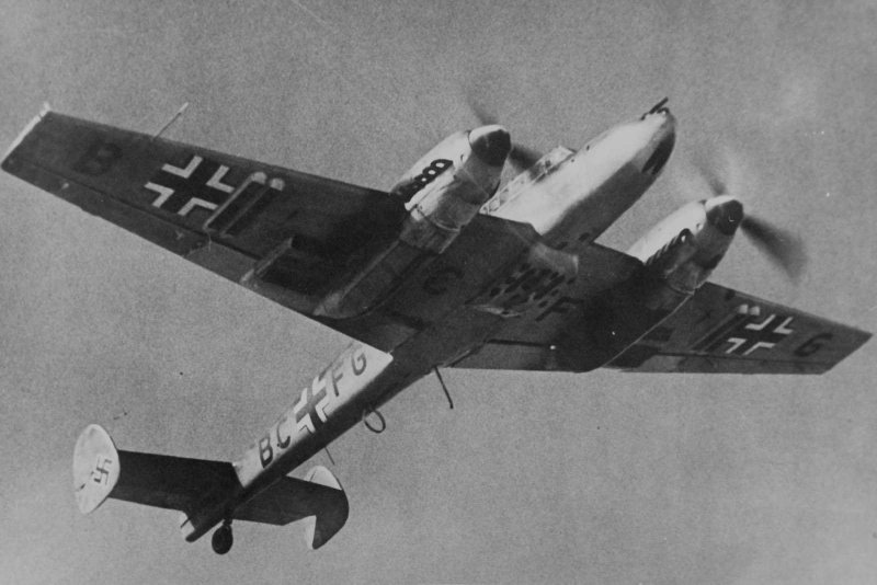 МС 110 самолет