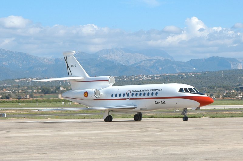 Falcon 900, 1984