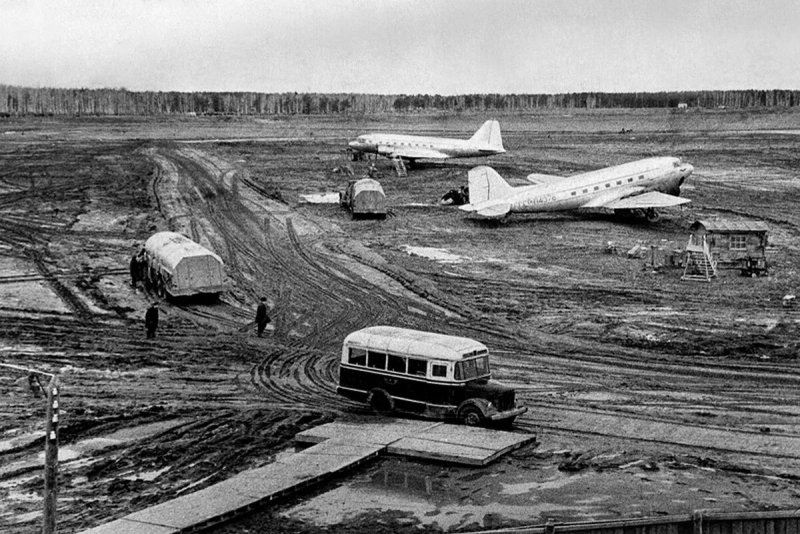 Аэропорт Толмачево 1957