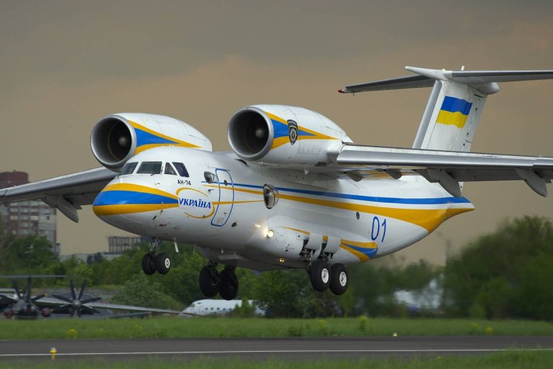 Самолет Antonov an-72p