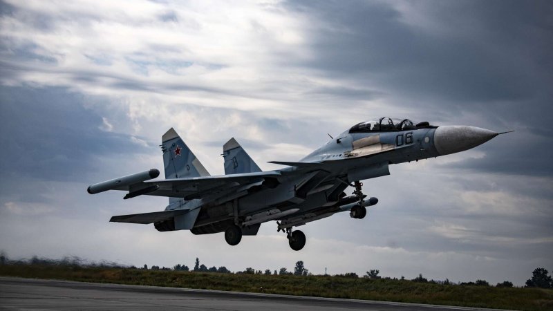 Су-35 реактивный самолёт