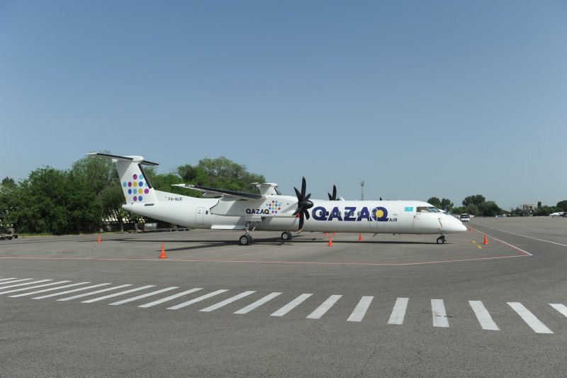 Самолет Fly айр