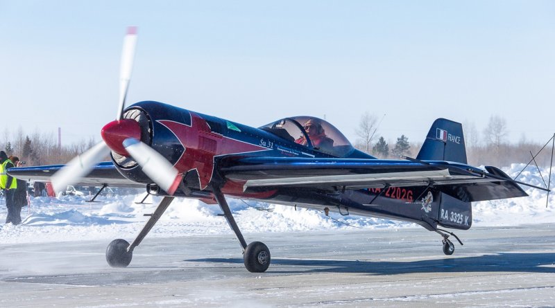 «Су-26» — одноместный спортивно-пилотажный самолёт.