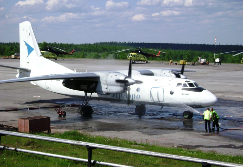 АН-24 пассажирский самолёт ИРАЭРО