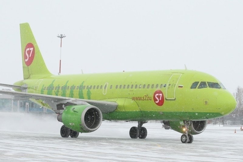 Самолет 321 Нео s7
