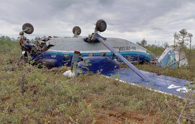 АН-28 пассажирский самолёт