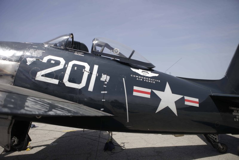 Grumman f8f