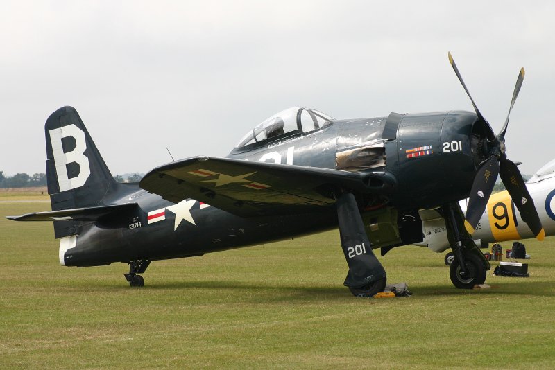 F8f Bearcat спереди