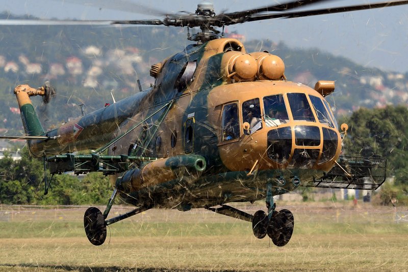 Ми-17 вертолет
