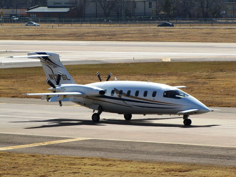 Самолет Piaggio p180 Avanti II
