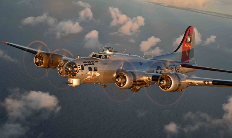 B 17 бомбардировщик