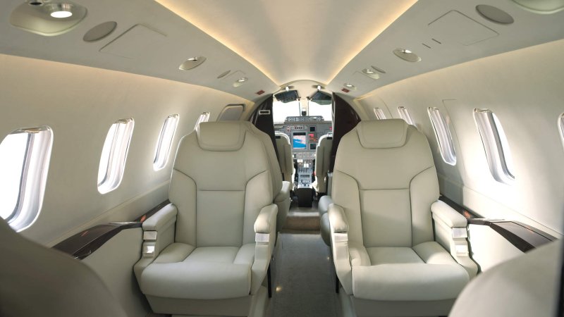 Piaggio p.180 Avanti салон