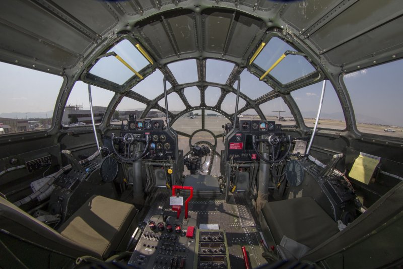 B-29 кабина