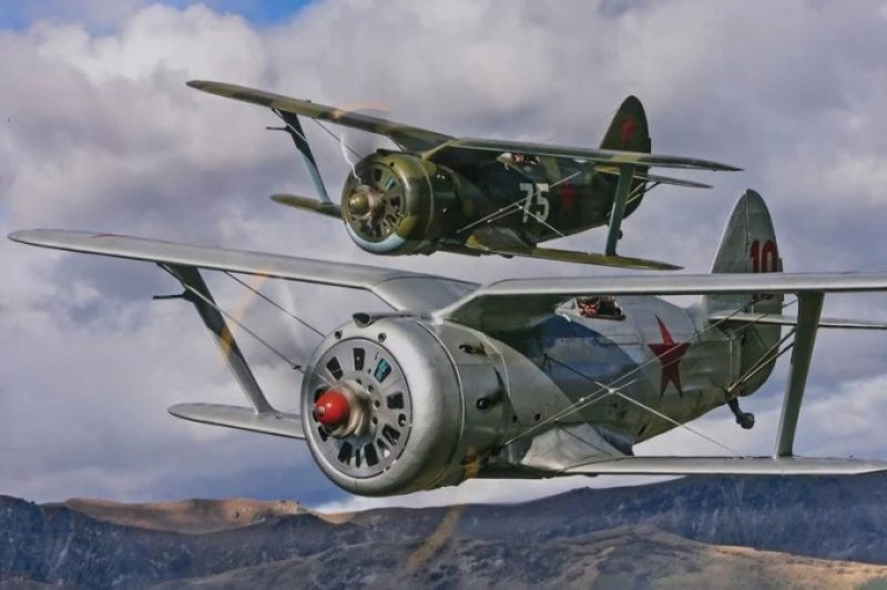 Истребитель биплан и-153 Чайка