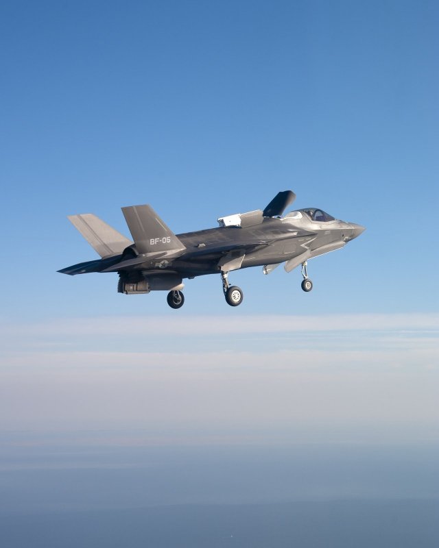 F-35 самолёт