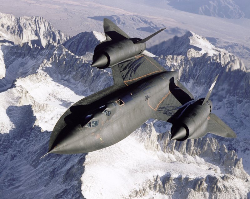 SR-71 Blackbird черный Дрозд