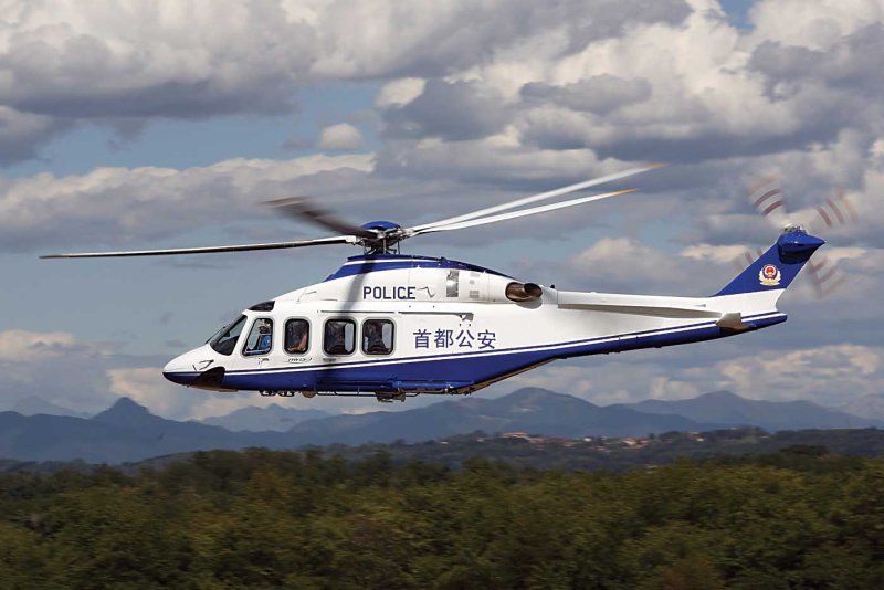 AW 130 вертолет