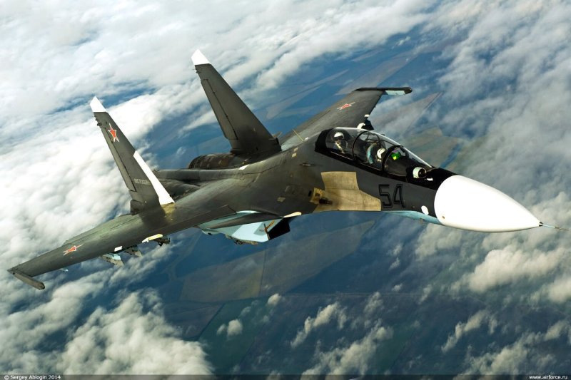 Истребитель Су-30см