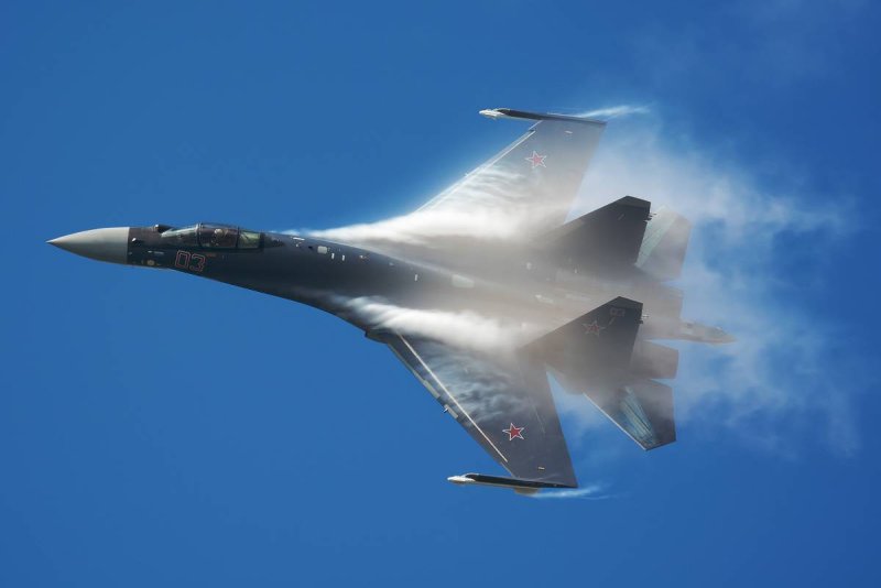 Самолёт Су-35
