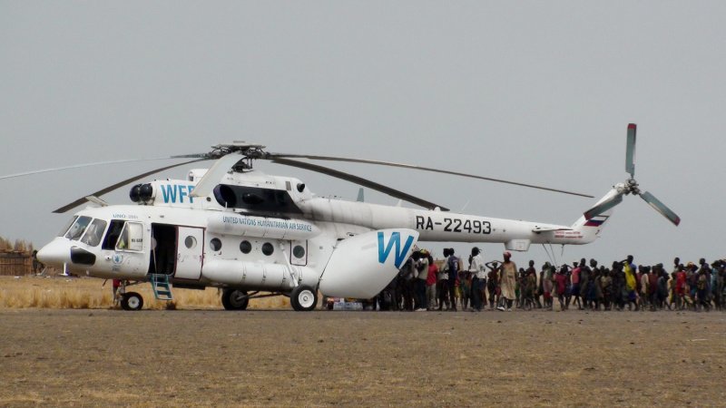 Ми-8амт ЮТЭЙР ООН