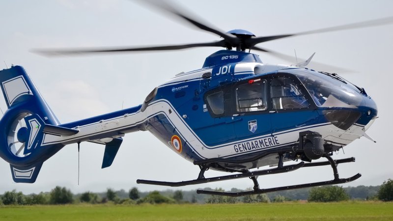 Вертолёт Eurocopter ec135 Gendarmerie