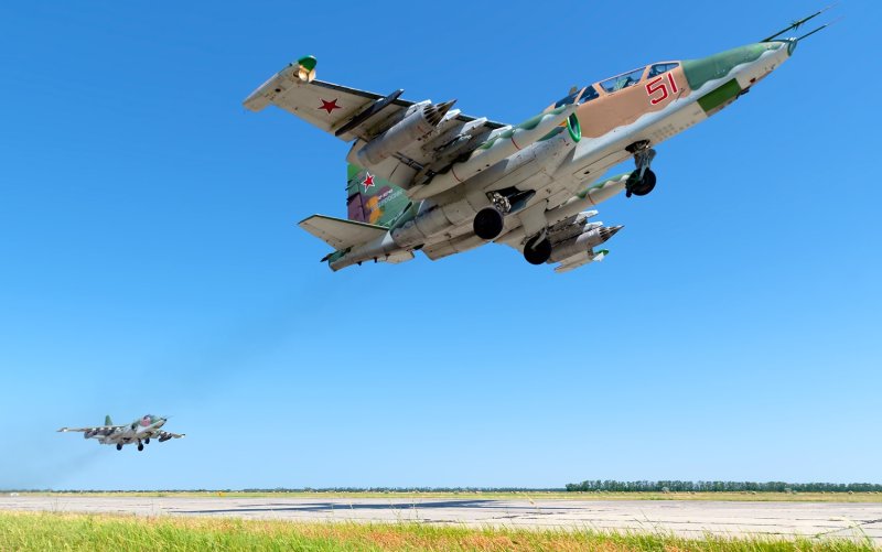 Самолет Грач Су 25 внешний вид