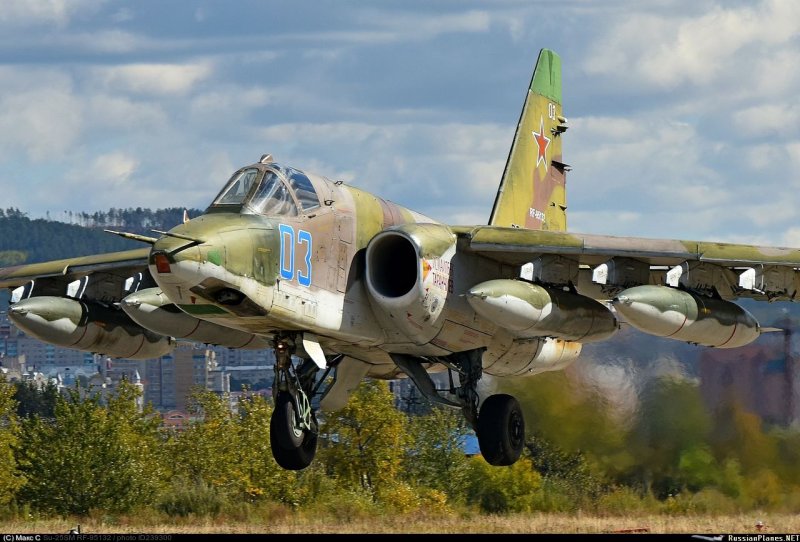 Истребитель Су 25