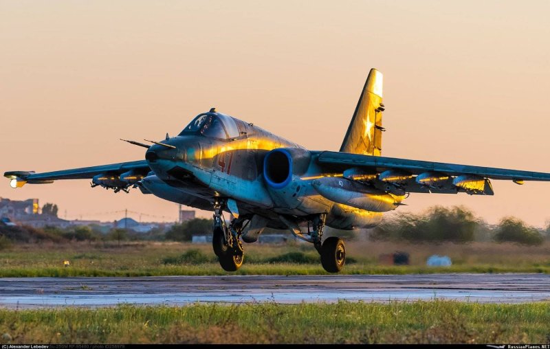 Штурмовик Су-25 Грач