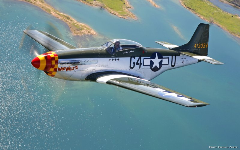 Самолет p-51 Mustang