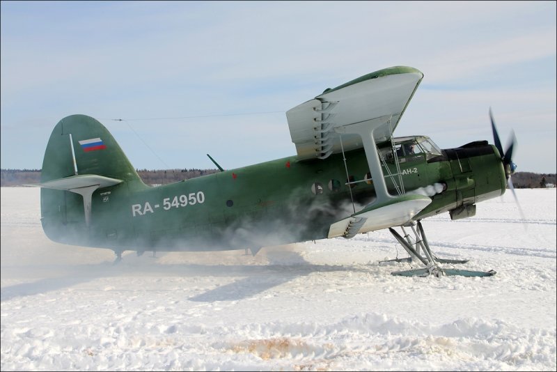 Лыжное шасси самолета АН 2