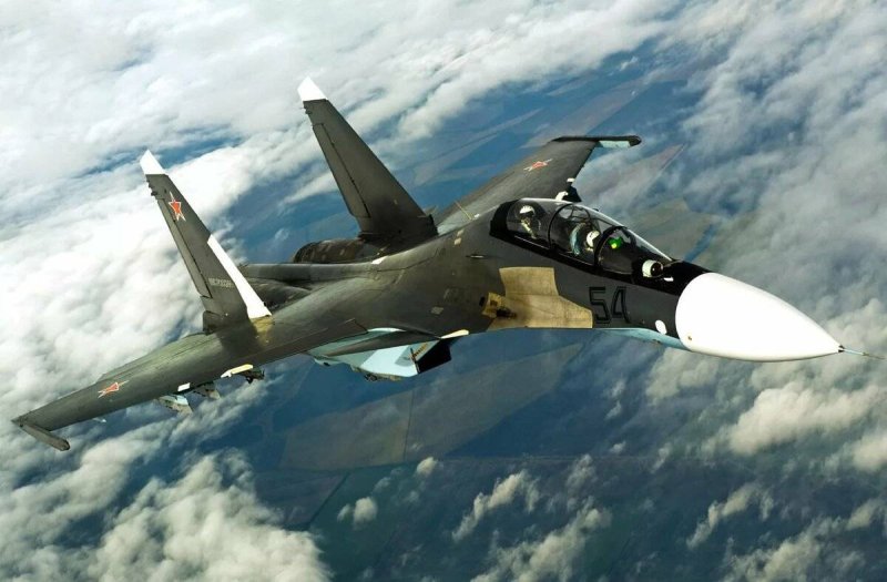 Истребитель Су-30см