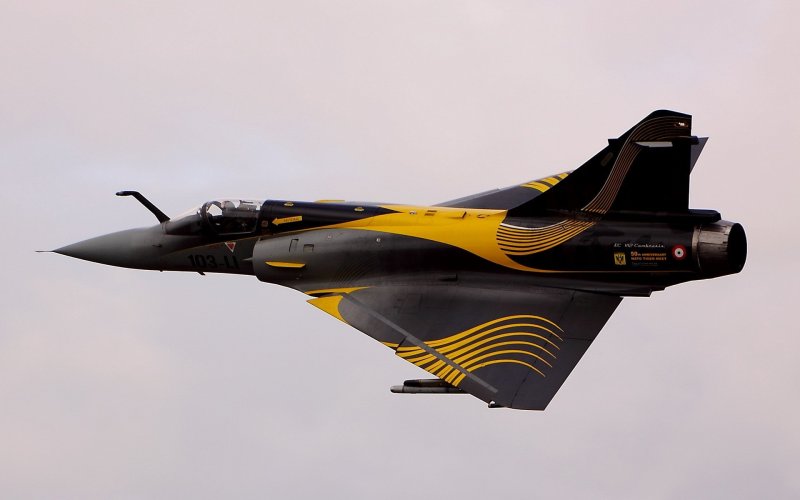Mirage 2000 самолет