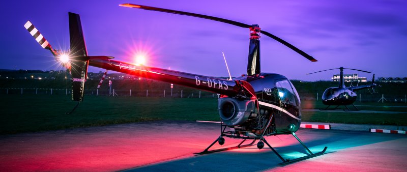 Robinson r66 сзади