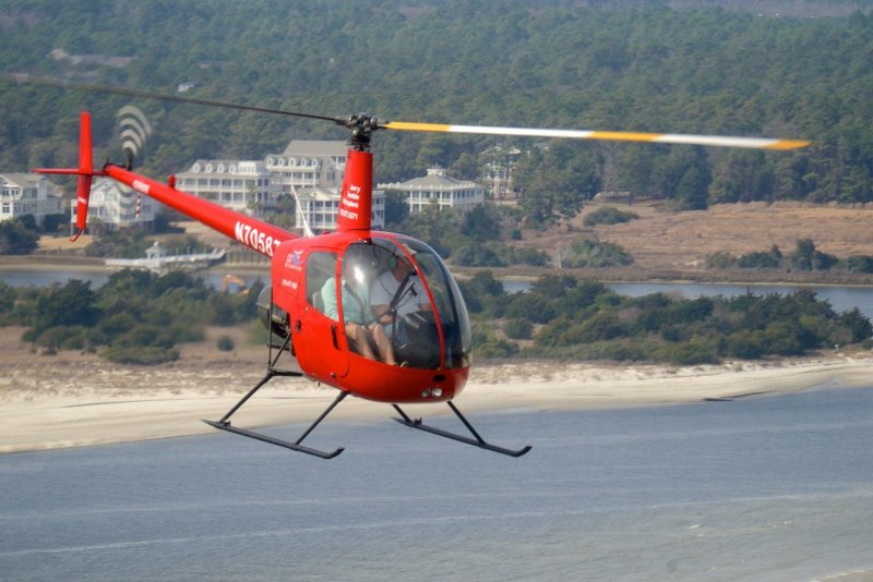 Легкий вертолет Robinson r22