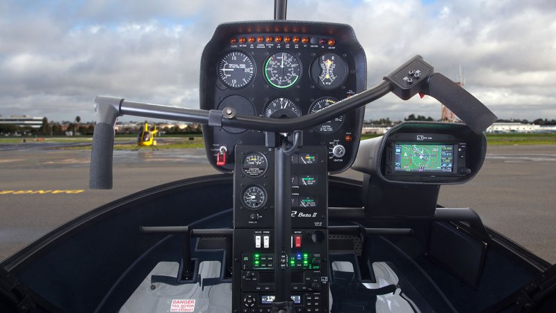 Вертолет Robinson r22 кабина