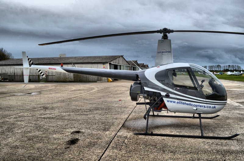 R22 вертолет