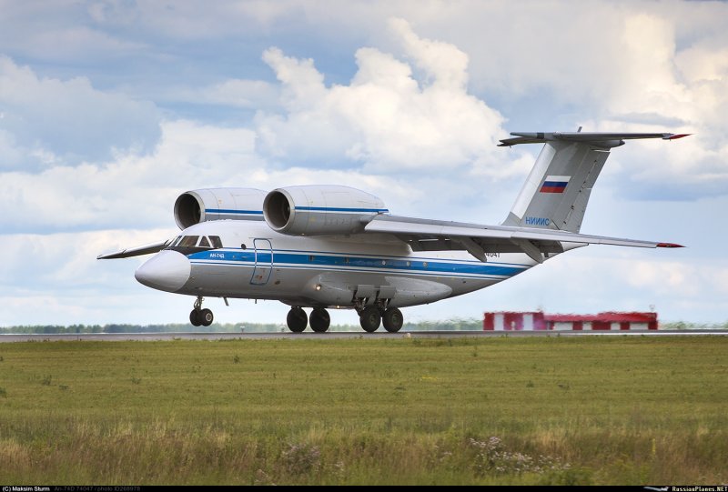 АН-74 пассажирский самолёт