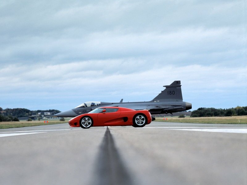 Koenigsegg cc8s