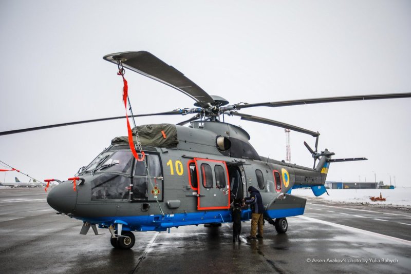 H225 вертолет