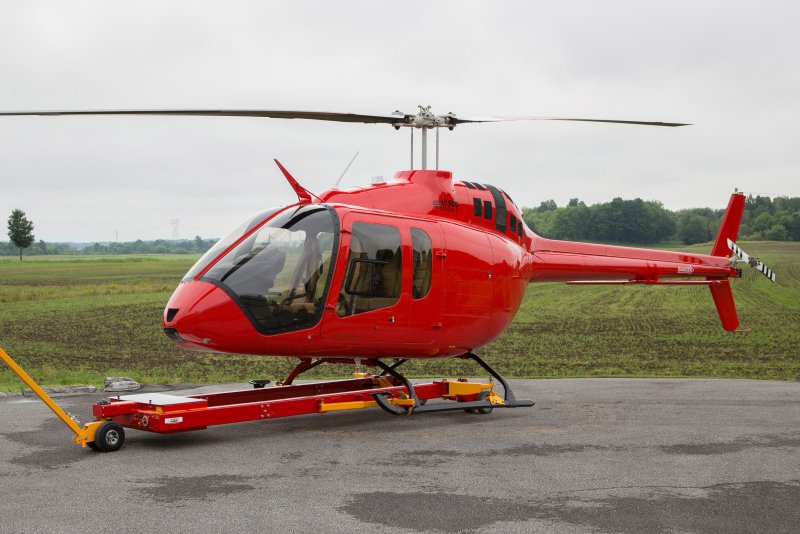 Bell 505 вертолет