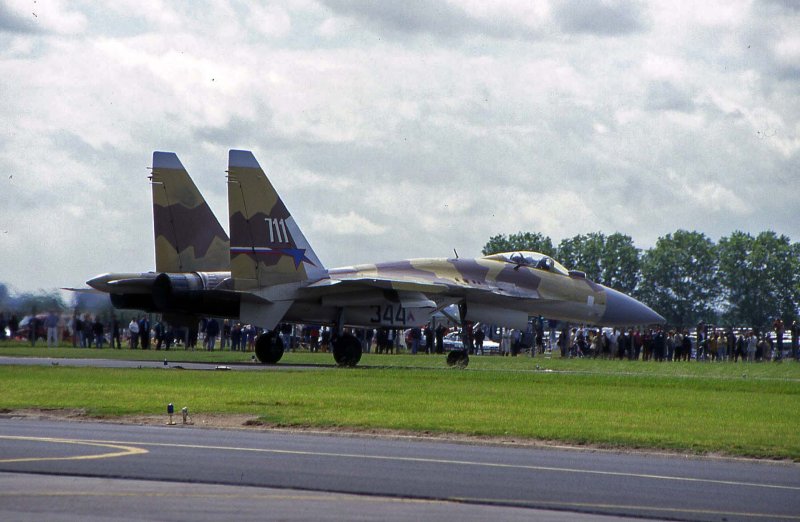 Су-37 711