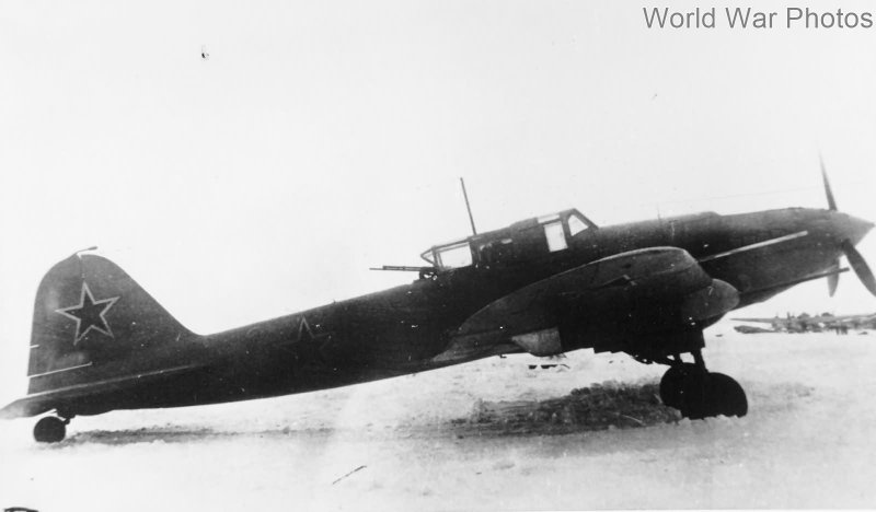 Самолет ил-2 с пушками НС-37