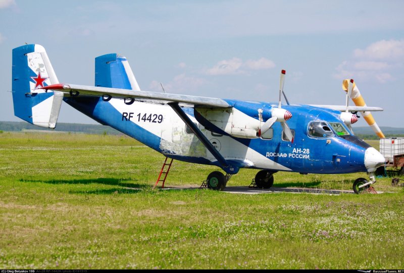 Антонов АН-28