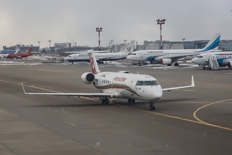 РУСЛАЙН Бомбардье CRJ-100/200