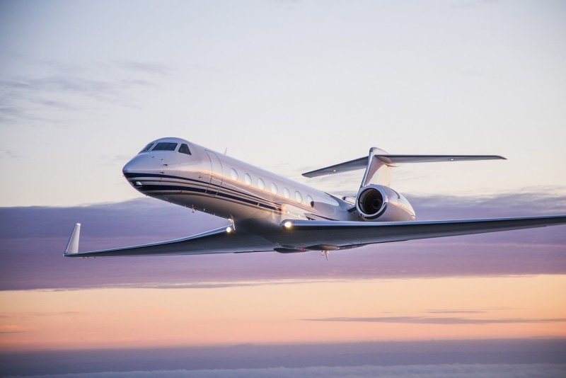 Бизнес-Джет Gulfstream g550