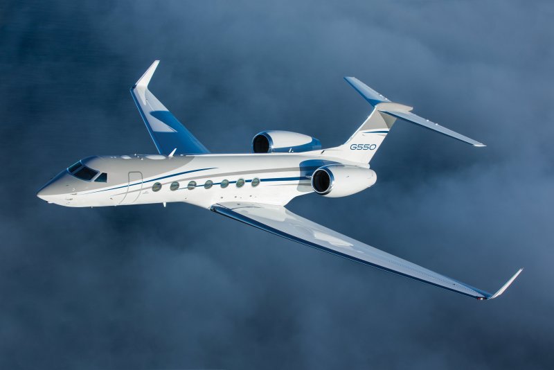 Самолет Gulfstream g550