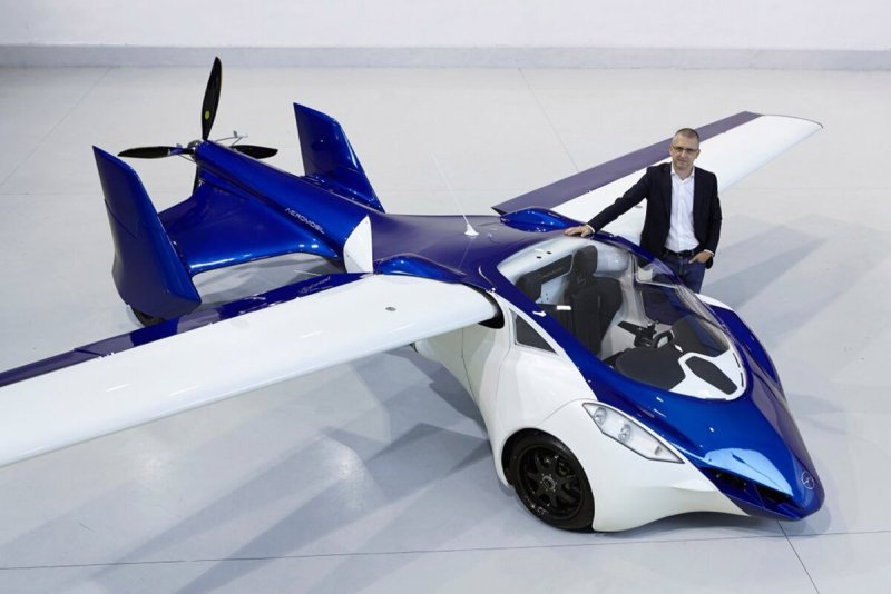 Летающий автомобиль AEROMOBIL