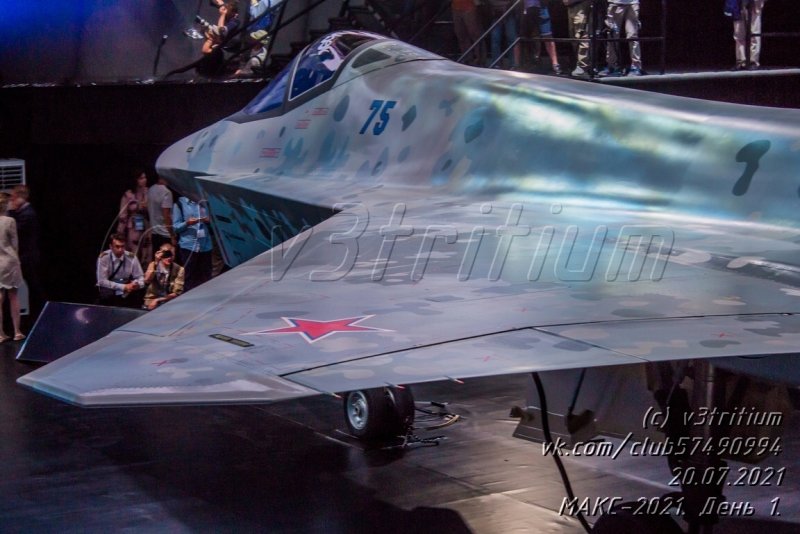 Су 75 самолет Макс 2021